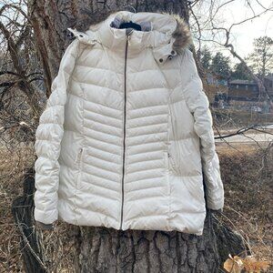 Natural Reflections Womens White Down Jacket with Fur Trimmed Hood, XXL Plus